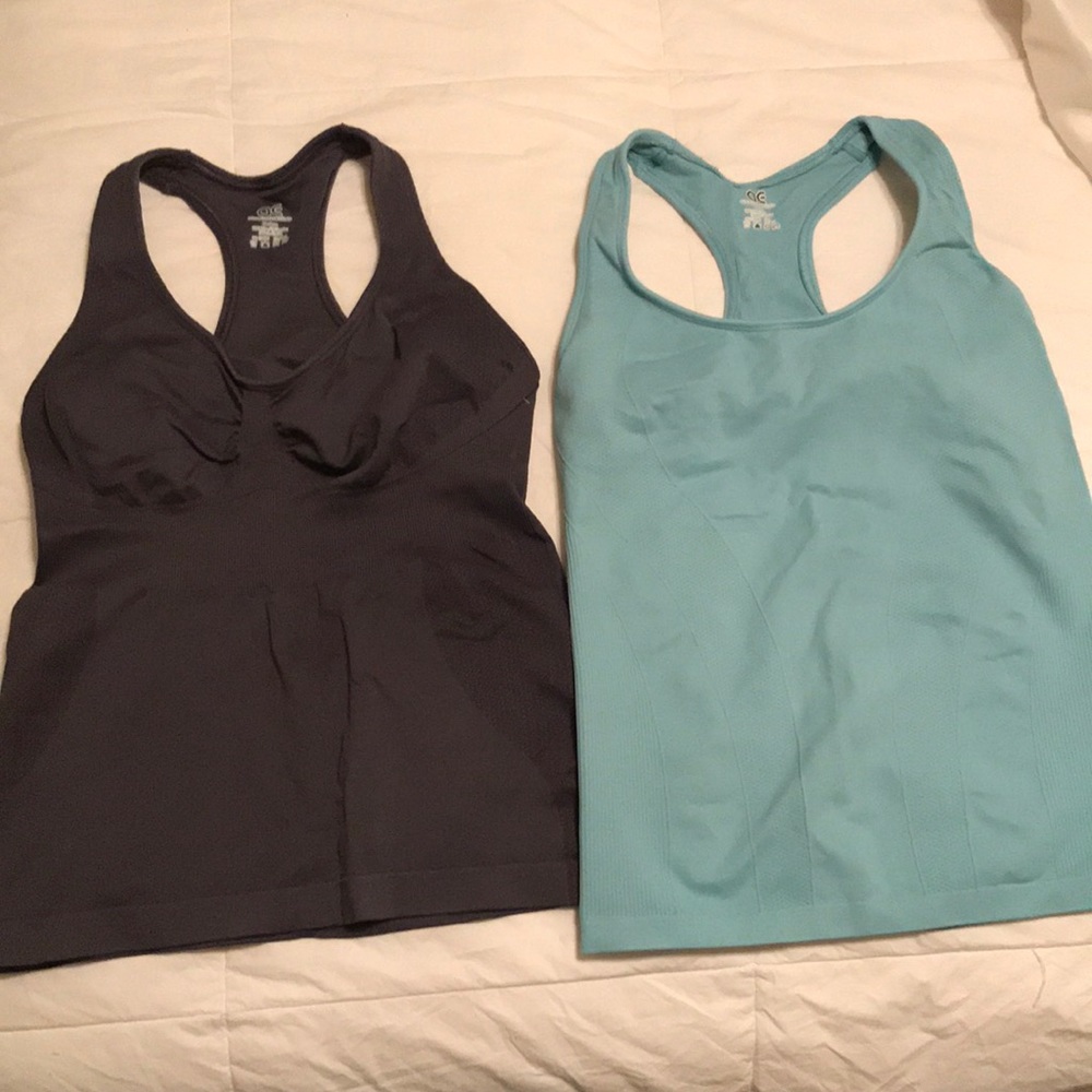 Barely used exercise tanktops!!